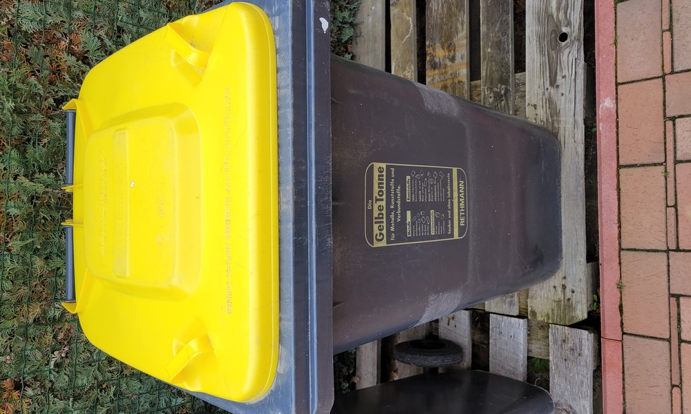 Neuer Entsorger verteilt Gelbe Tonnen im Rheingau Taunus Kreis ab Ende 2025