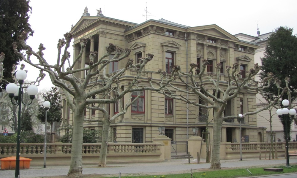 Peter Stamm liest in der Villa Clementine: Neun neue Geschichten zwischen Nähe und Stille Peter Stamm liest in der Villa Clementine: Neun neue Geschichten zwischen Nähe und Stille