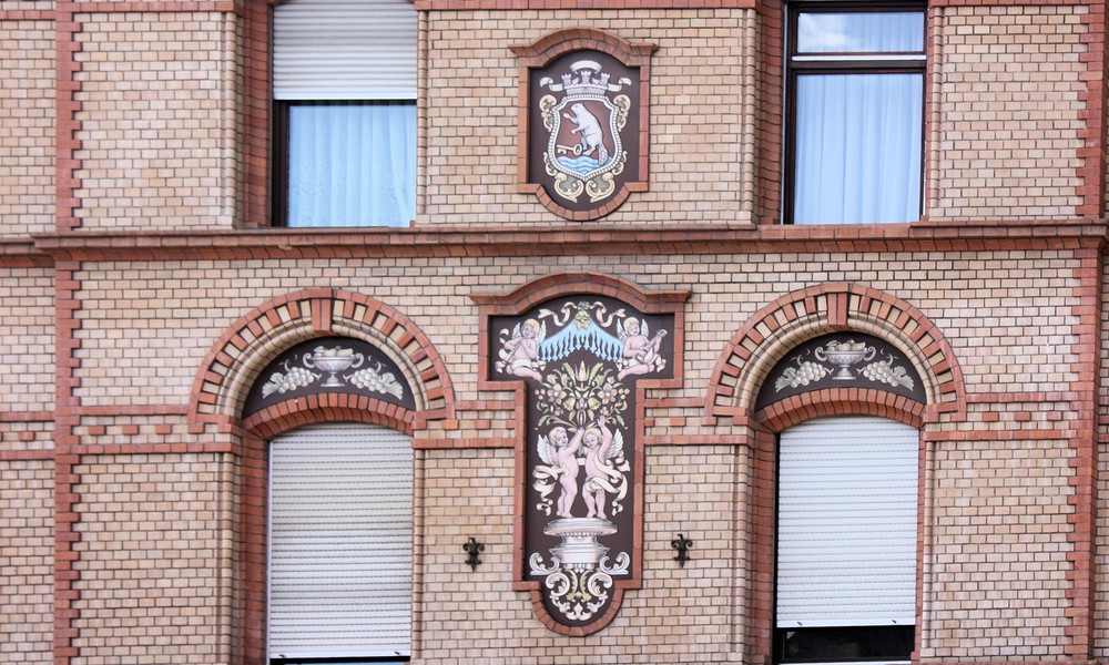 Rathenauplatz in Biebrich vorübergehend für Fahrzeug- und Radverkehr gesperrt