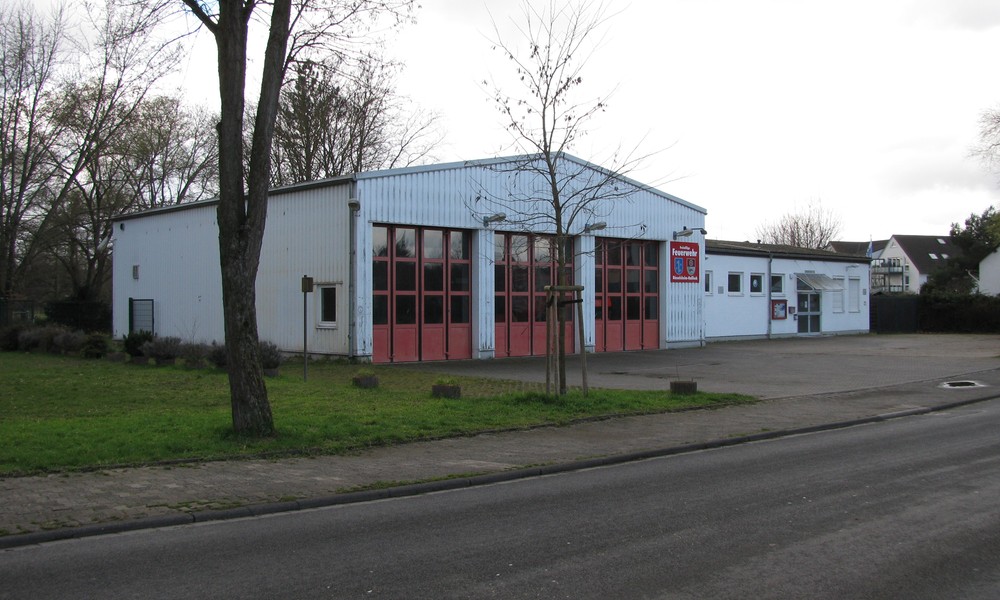 Rüsselsheim ehrt Freiwillige Feuerwehrleute für langjährigen Einsatz