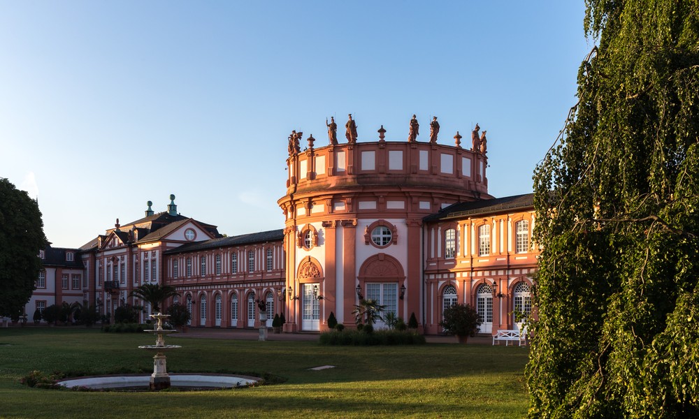 Schloss Biebrich wird Bühne für Rheingauer Weine am 11. April