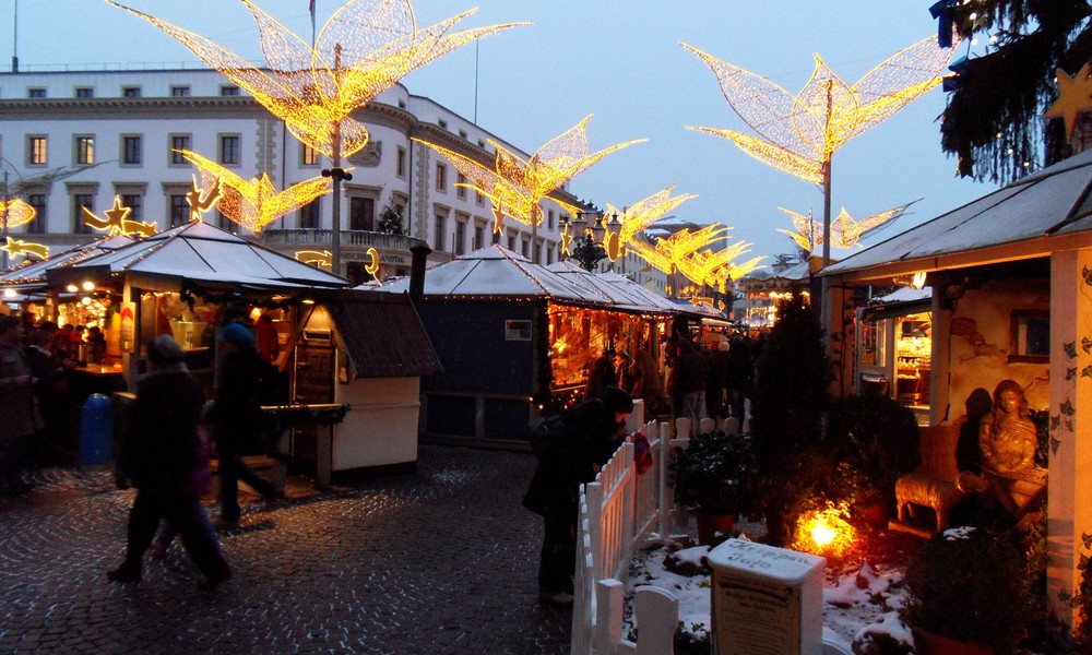 Sternschnuppen-Markt: Wiesbaden eröffnet Vorweihnachtszeit mit Lichterstadt und Familienangeboten Sternschnuppen-Markt: Wiesbaden eröffnet Vorweihnachtszeit mit Lichterstadt und Familienangeboten