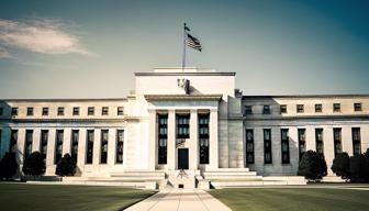 US-Notenbank Fed hält Leitzins stabil trotz Druck von Trump