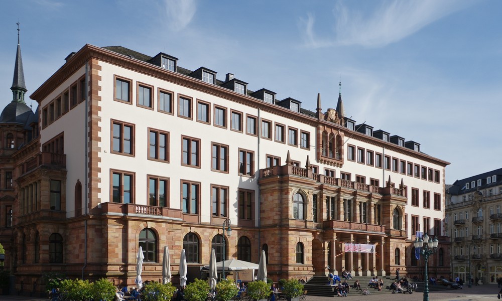 Wiesbadens Sternschnuppen‑Markt: Kostenlose Busfahrten an vier Adventssamstagen und praktische Ticketangebote